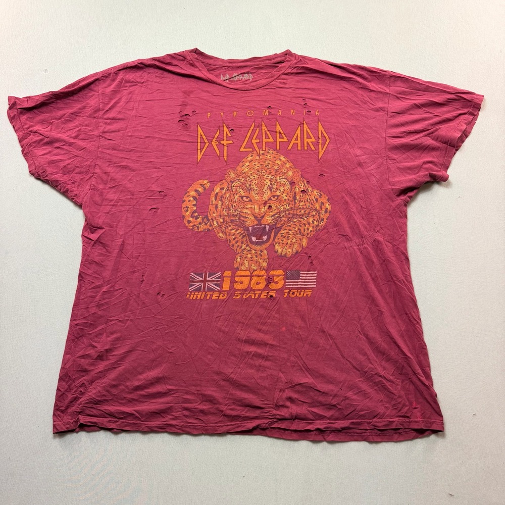 Def Leppard T-Shirt Men Extra Large Burgundy Fair Distressed 1983 Pyromania Tour